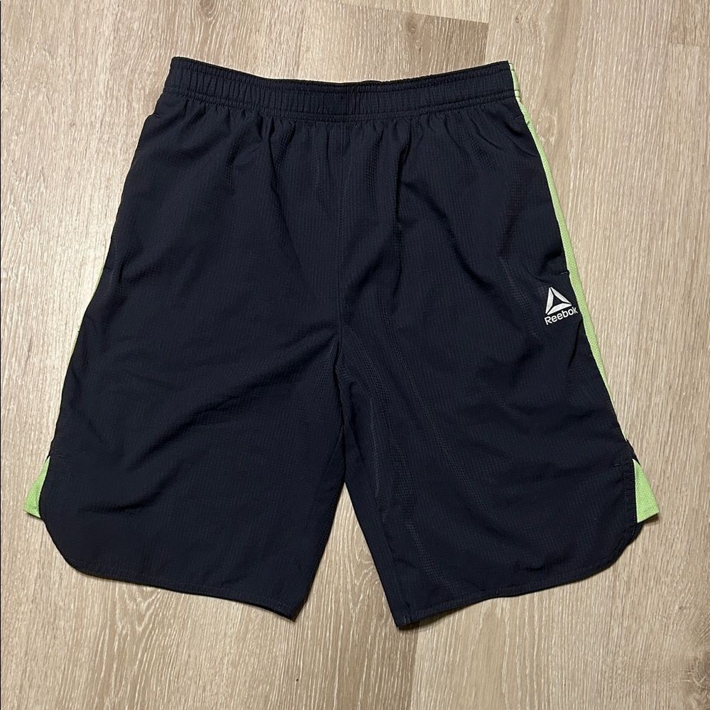 Reebok Big Boys Athletic Shorts with Hideaway Leg Pocket in Back Sz 18